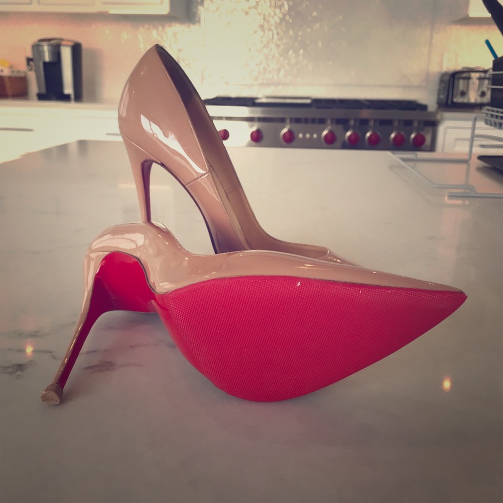 Christian Louboutin SoKate pump size 38.5